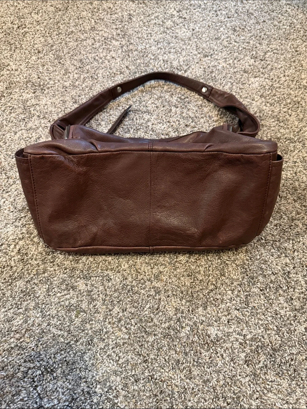 B Makowsky Women's Brown Leather Shoulder Bag. See ink stains on interior lining